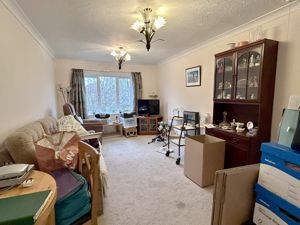 Lounge- click for photo gallery